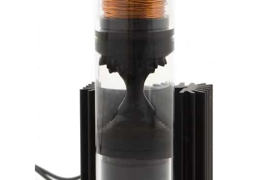 觀看磁流體雕塑隨節奏律動