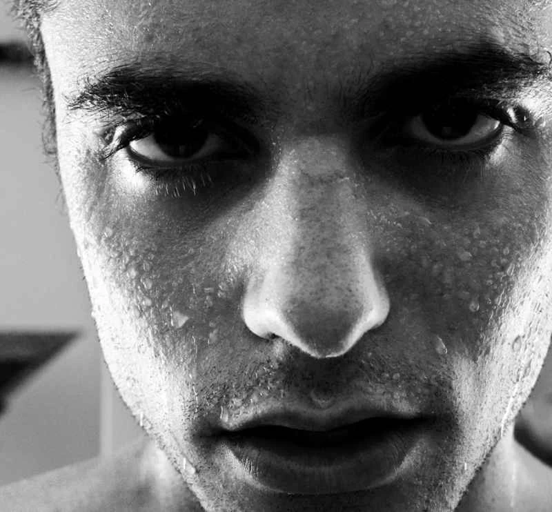 人體在耗盡汗水之前最多能排出多少汗水？