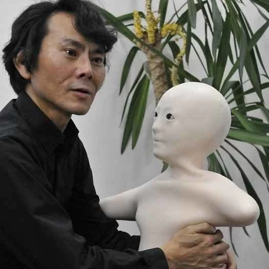 幼蟲機器人 Telenoid