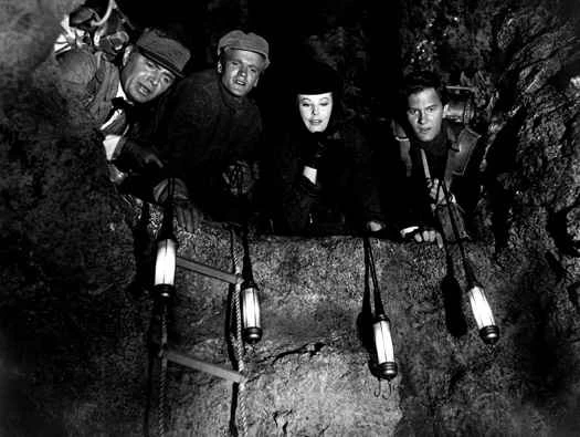 供參考：如果我掉進地球內部，地球中心會發生什麼事？